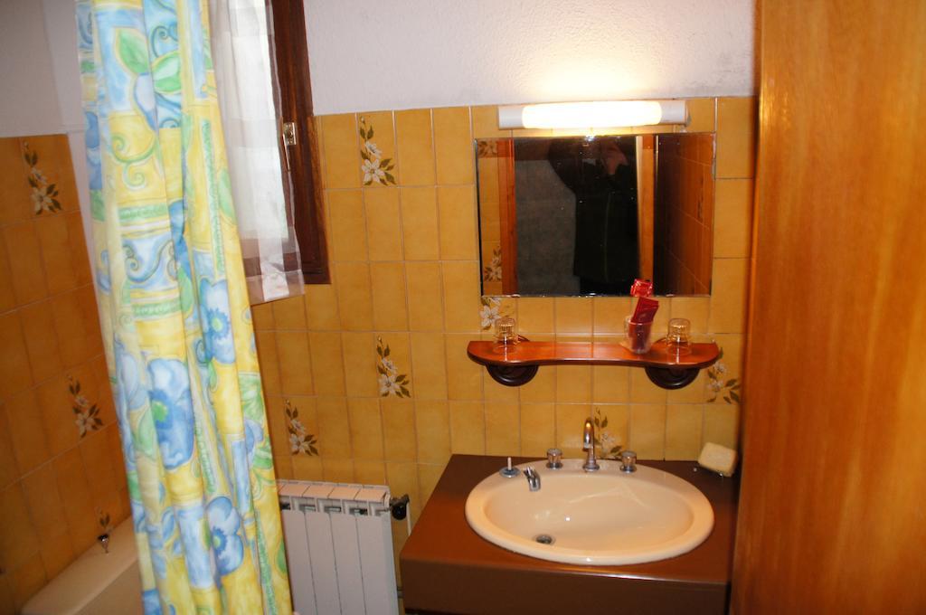Le Relais Des Vaudois Hotel Freissinieres Kamer foto