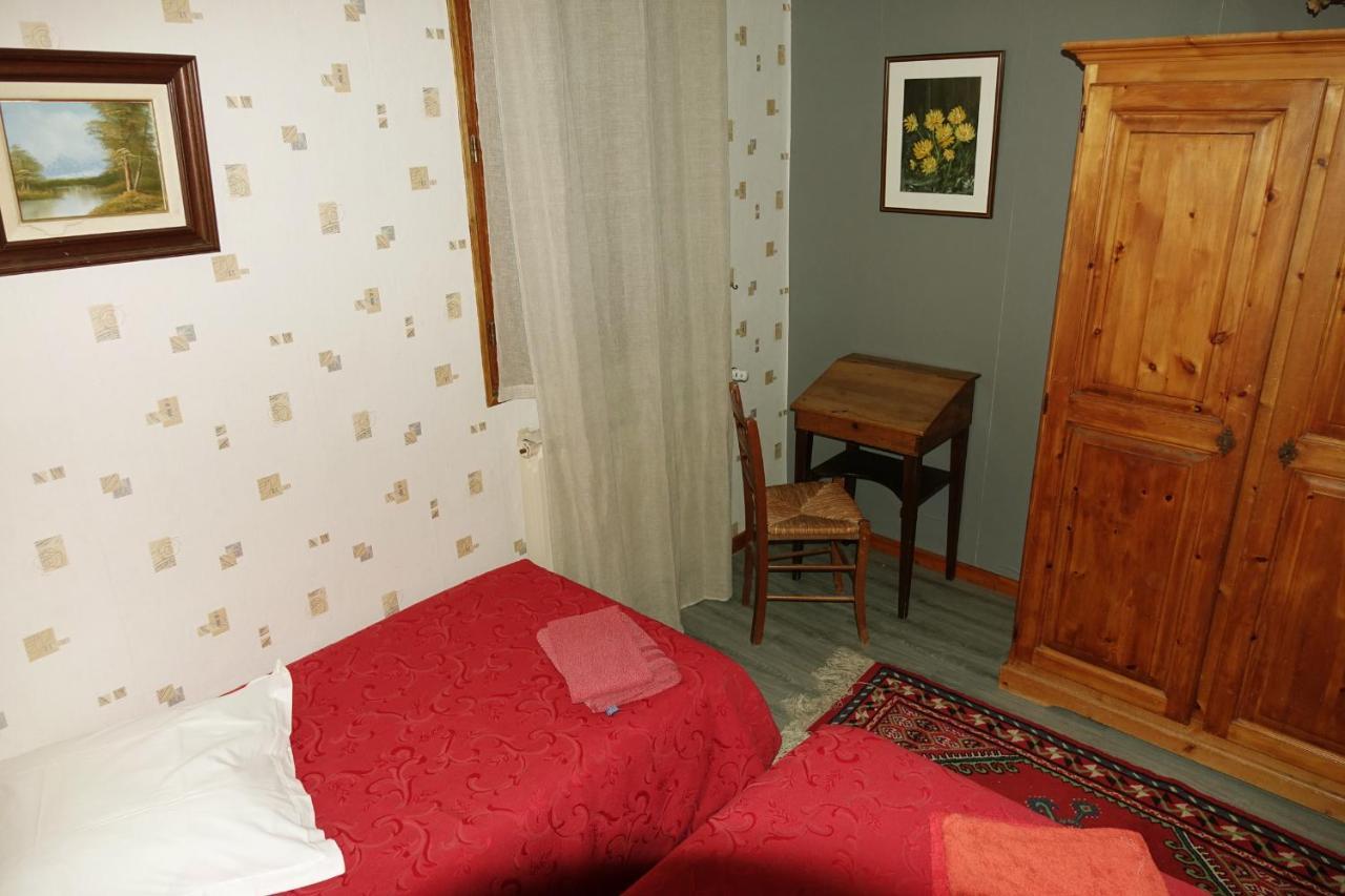 Le Relais Des Vaudois Hotel Freissinieres Buitenkant foto
